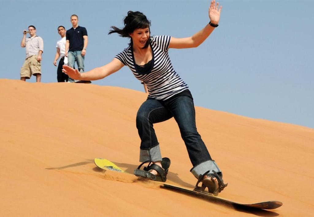 ホテル Bivouac Camel Trips メルズーガ エクステリア 写真