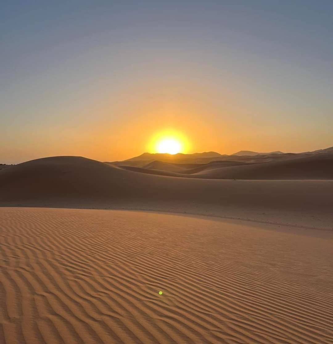 ホテル Bivouac Camel Trips メルズーガ エクステリア 写真
