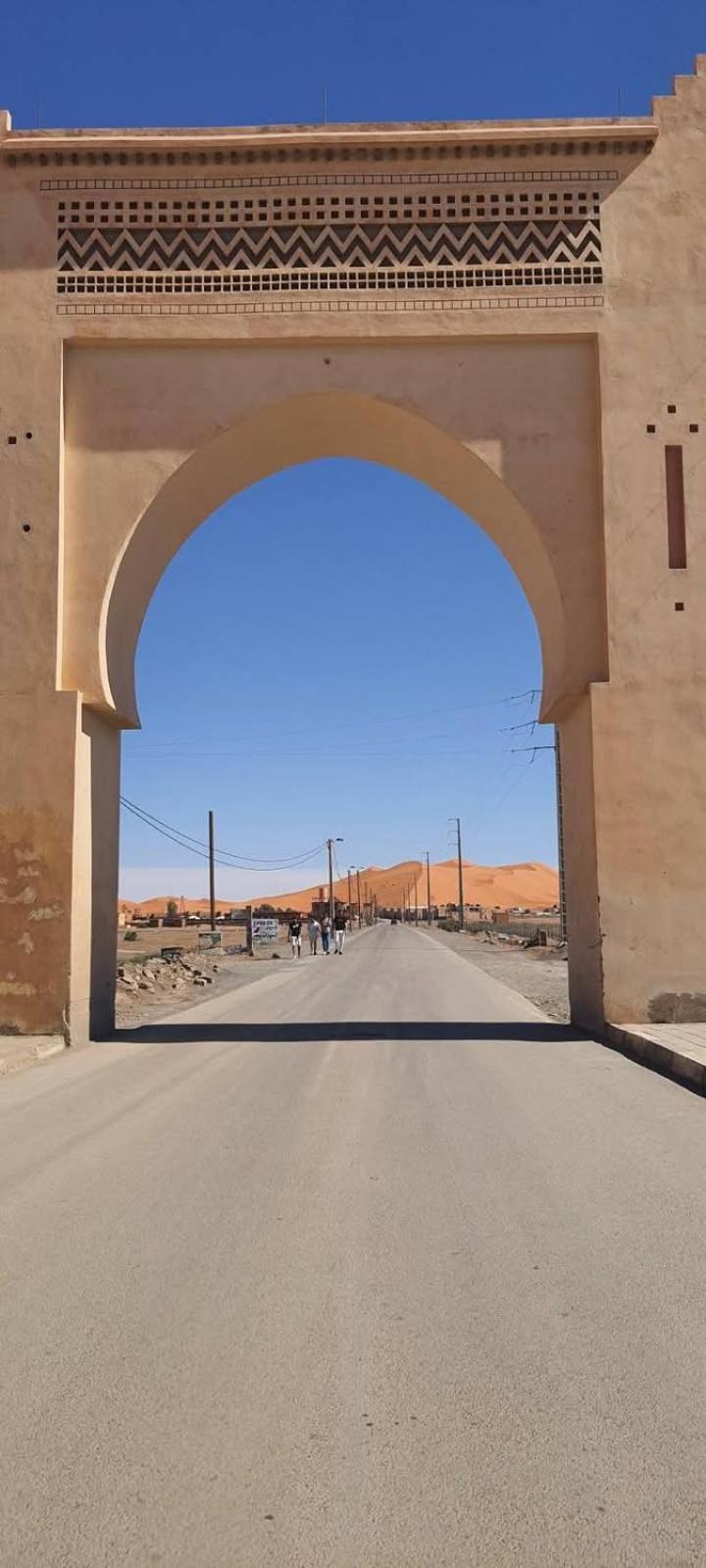 ホテル Bivouac Camel Trips メルズーガ エクステリア 写真