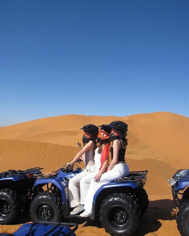 ホテル Bivouac Camel Trips メルズーガ エクステリア 写真